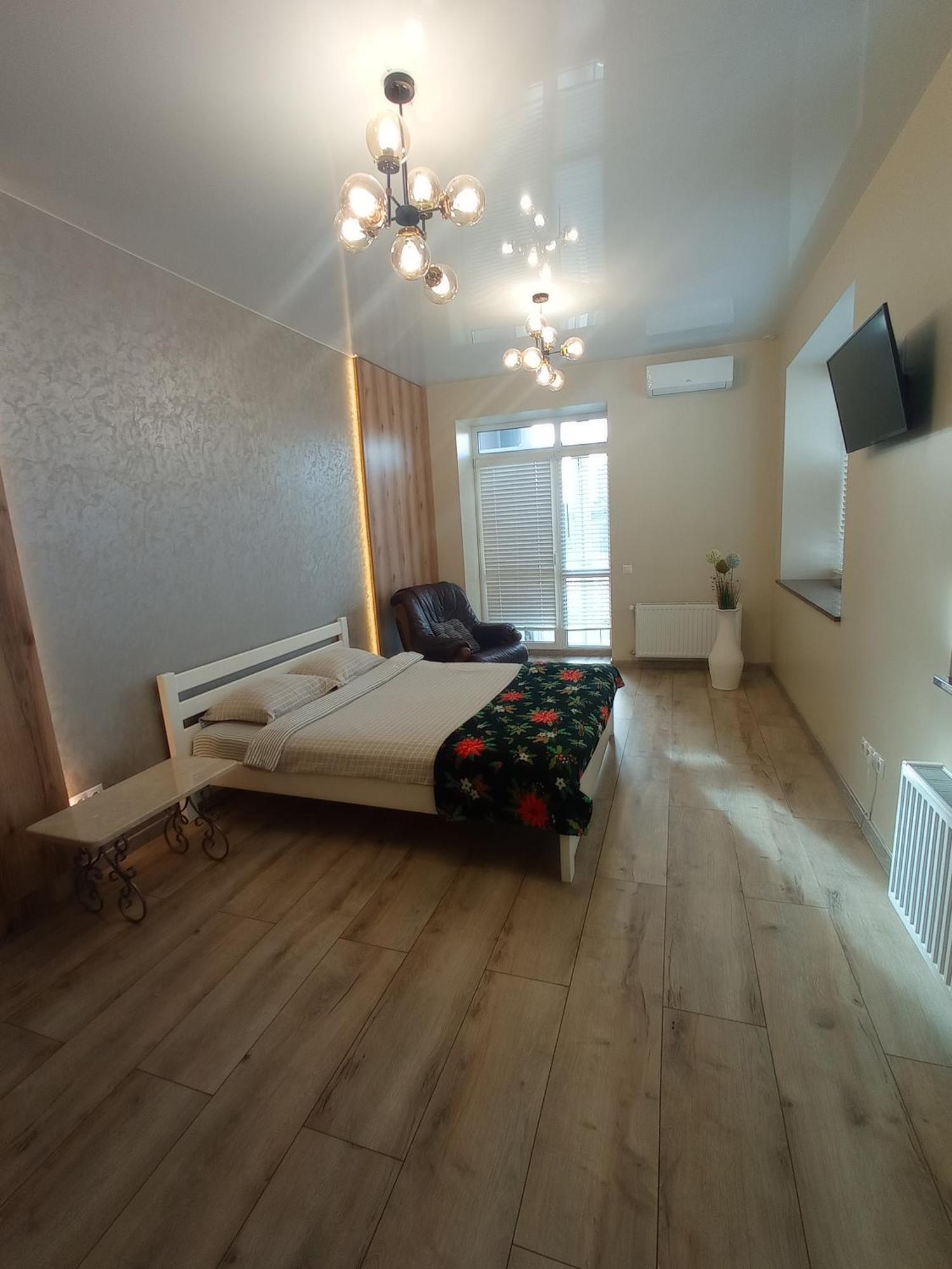 Vip Apartment У Центрі Міста, Новобуджк Театральний,Дуже Простора Rivne Kültér fotó