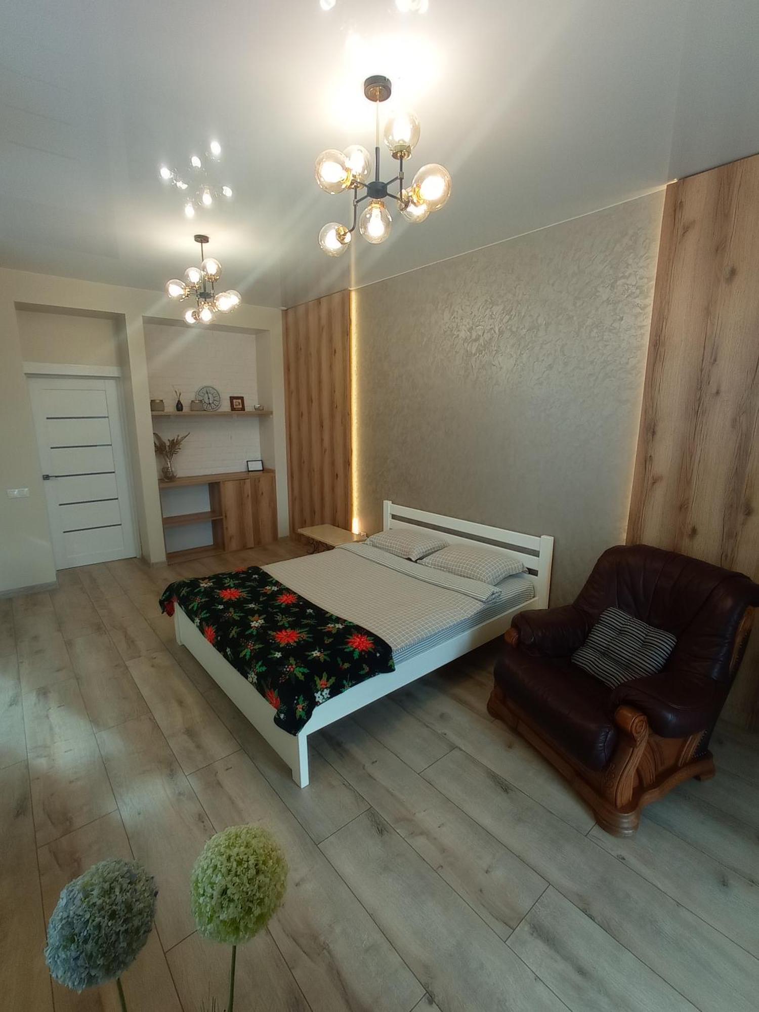 Vip Apartment У Центрі Міста, Новобуджк Театральний,Дуже Простора Rivne Kültér fotó